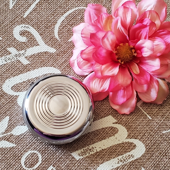 Inspirational Travel Metal Divided Heart Pill Box - Picture 6 of 10